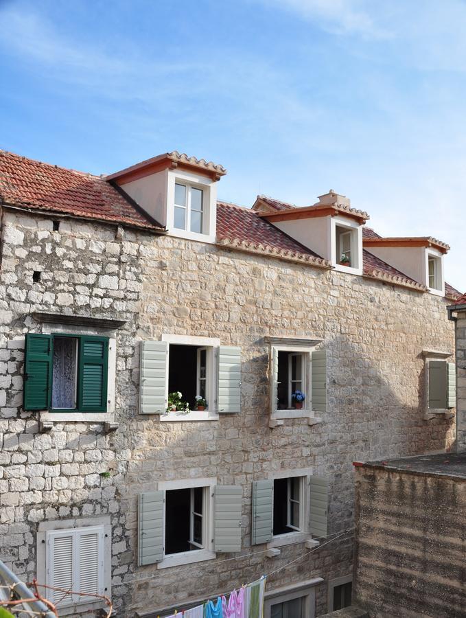 Villa Mama - Traditional Apartments In Omis, Free Parking Exterior foto