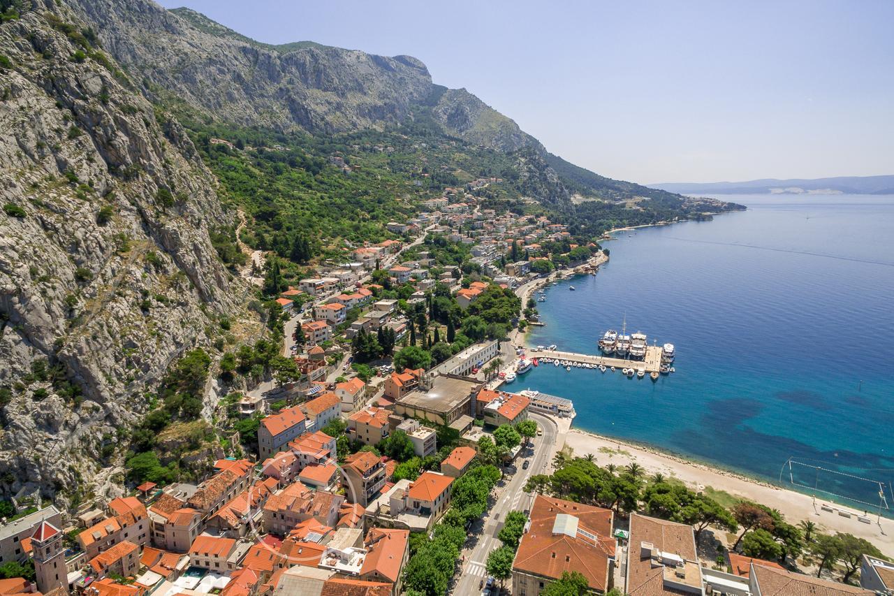 Villa Mama - Traditional Apartments In Omis, Free Parking Exterior foto
